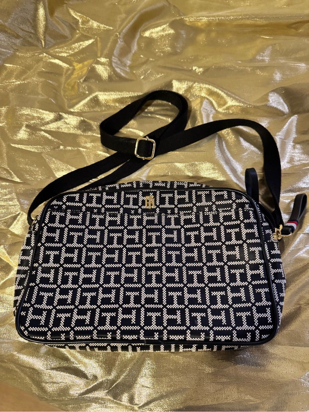 Black & White Tommy Hilfiger purse with adjustable length strap
